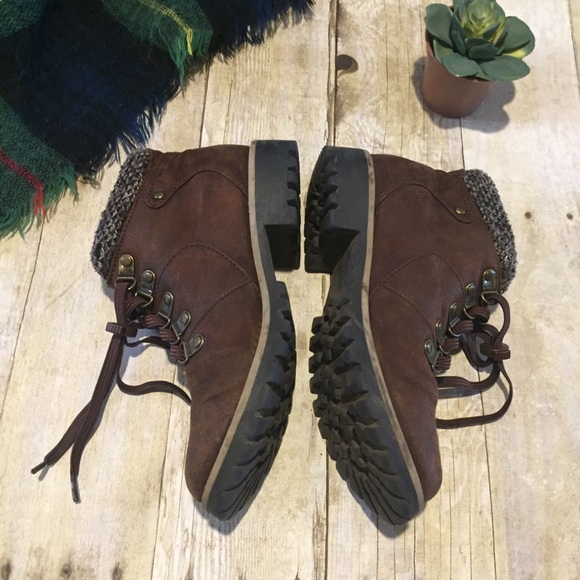 Brown Lace up winter ankle boots - Picture 7 of 15